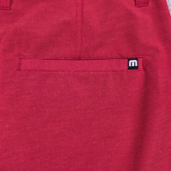 Travis Mathew Red Golf Hiking Shorts Men's Size 32 Casual Flat Front Pockets - Picture 4 of 7